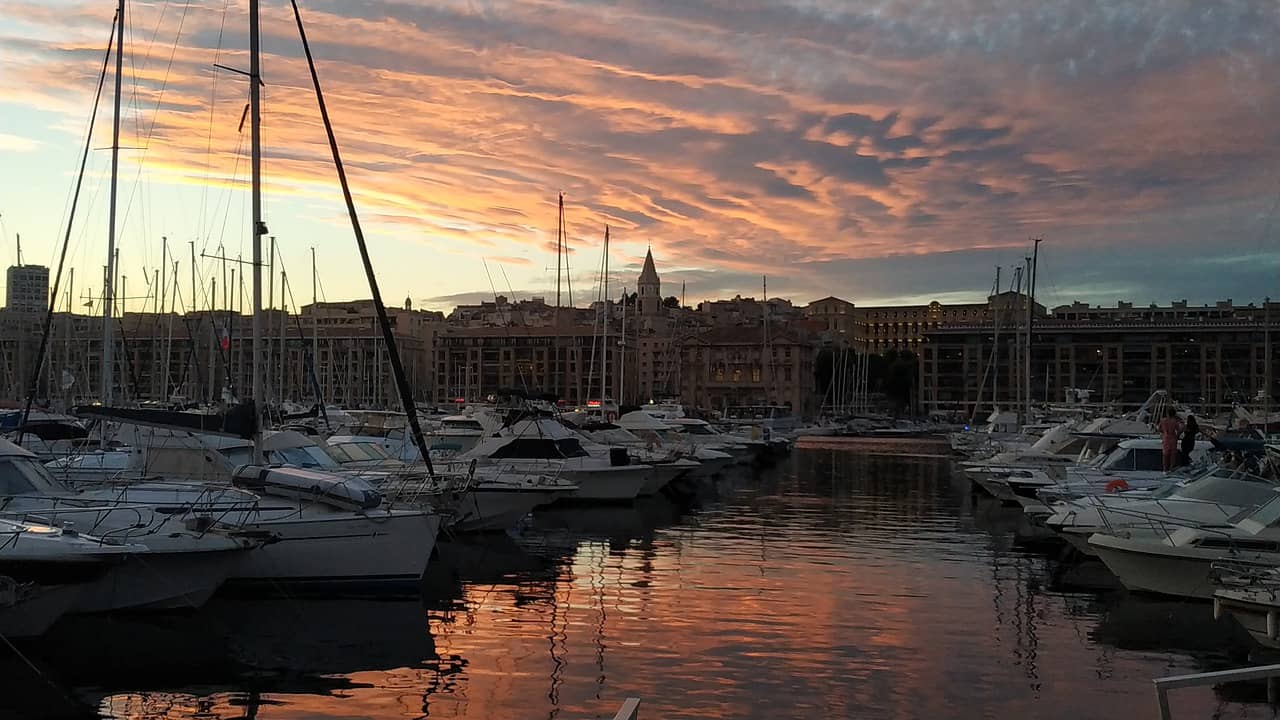 Le guide du tourisme de Marseille et de ses environs  Cassis Insolite